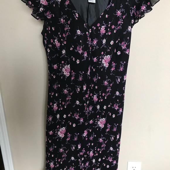 Dress - Picture 3 of 6